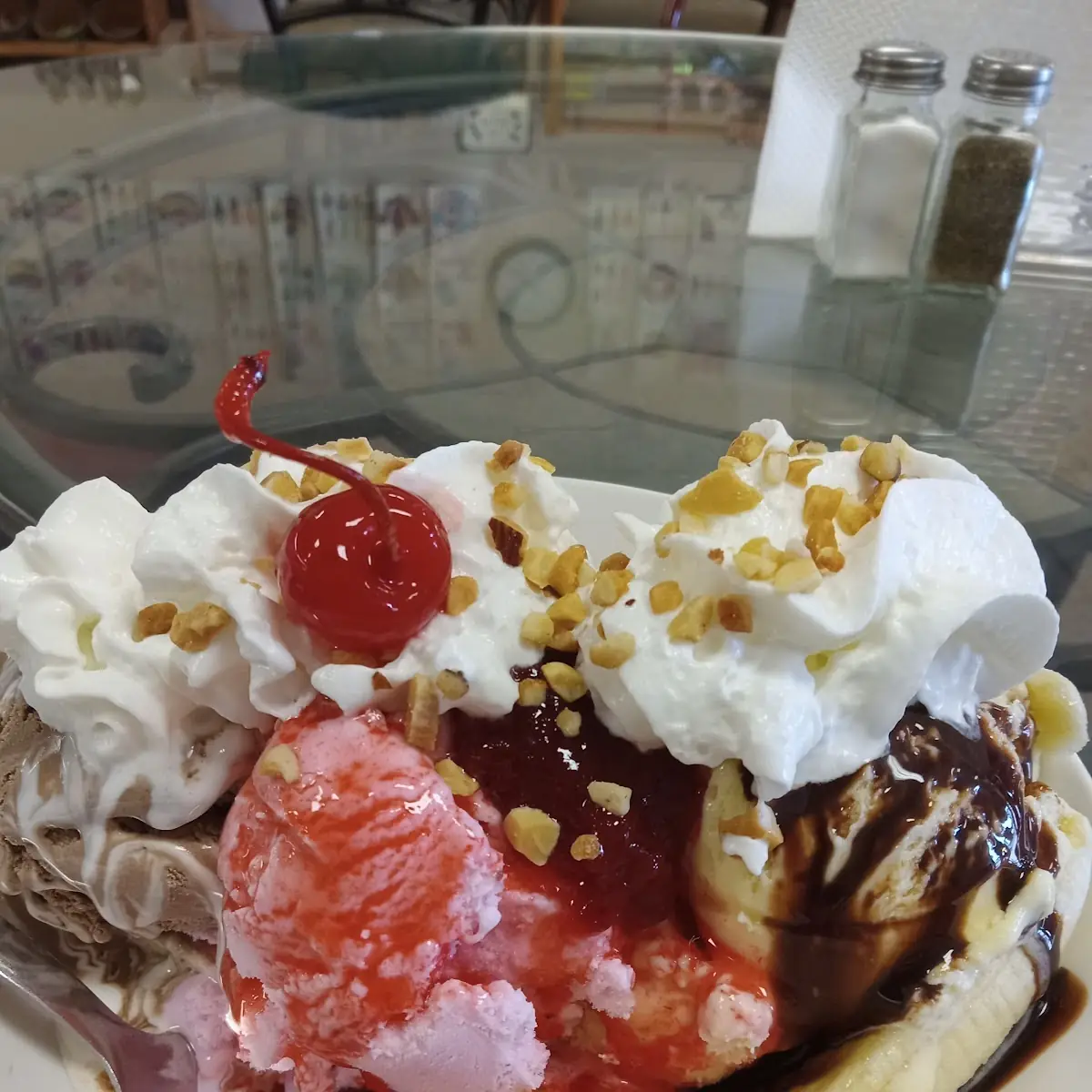 Gram's Super Sundae