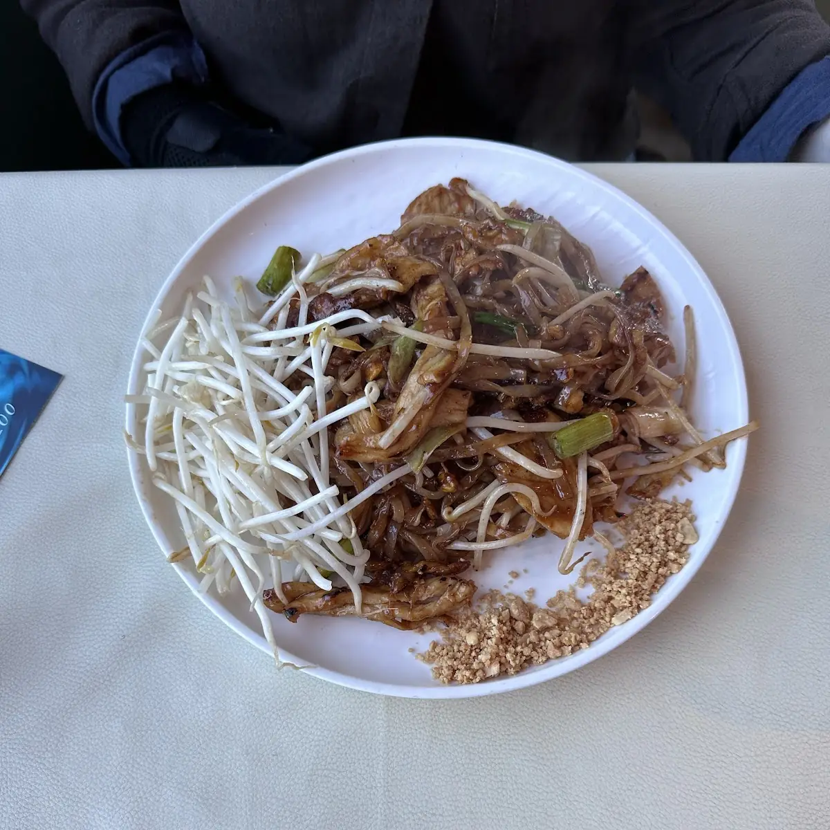 th-8 Pad Thai