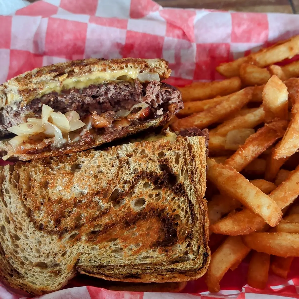 Patty Melt & Onion Rings