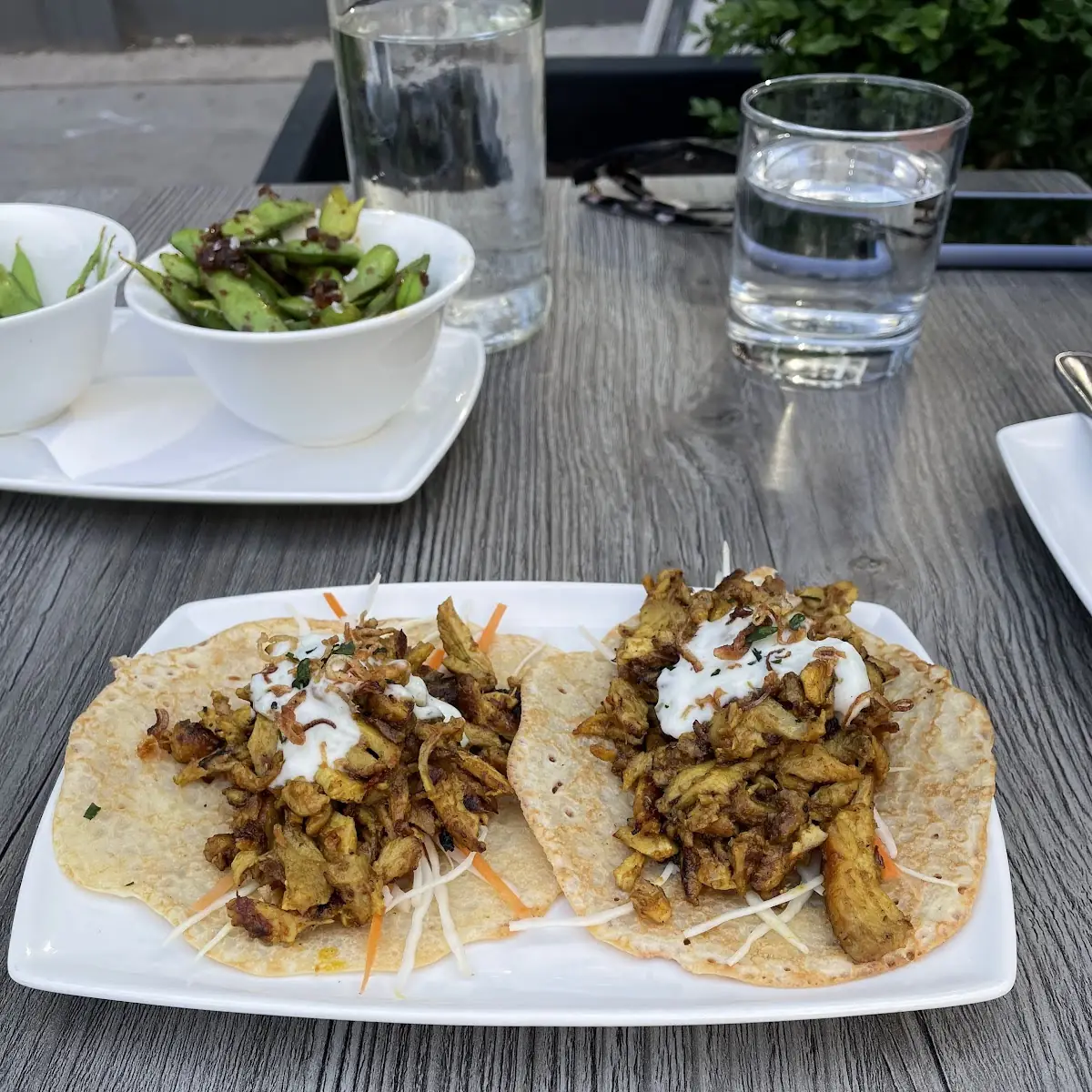 Kapitan Tacos, Soos