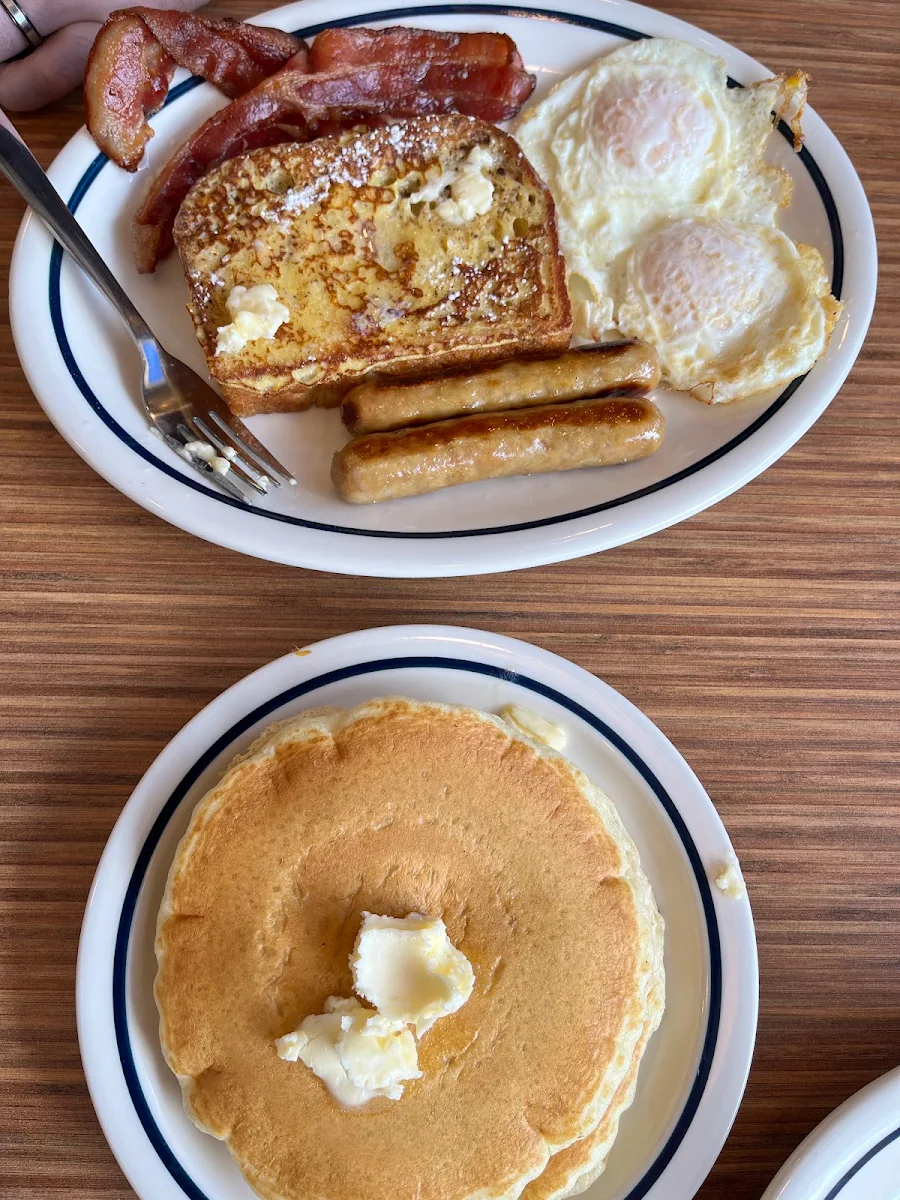 World-Famous Pancake Combo