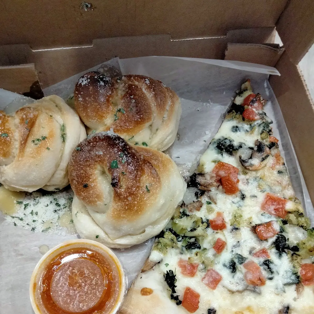 Garlic Knots & Veggie Pizza Slice
