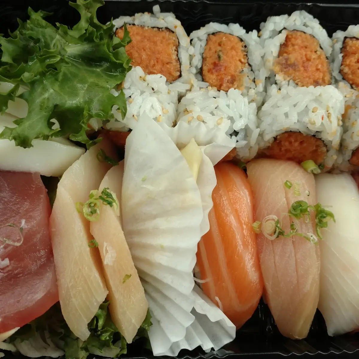 Sushi Sashimi Lunch Combo