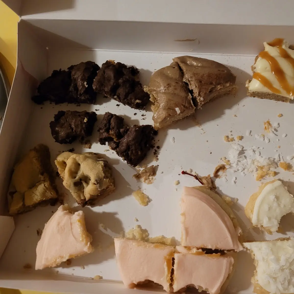 6 Assorted Cookies