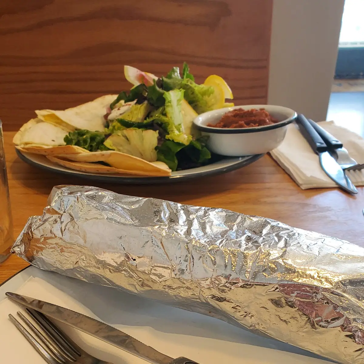El Beso Del Chorizo Burrito