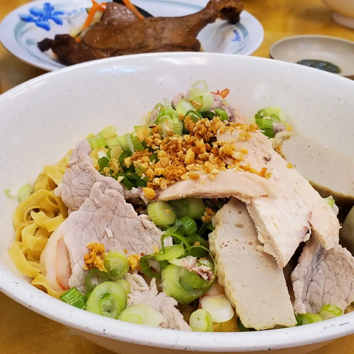 Mee Pok