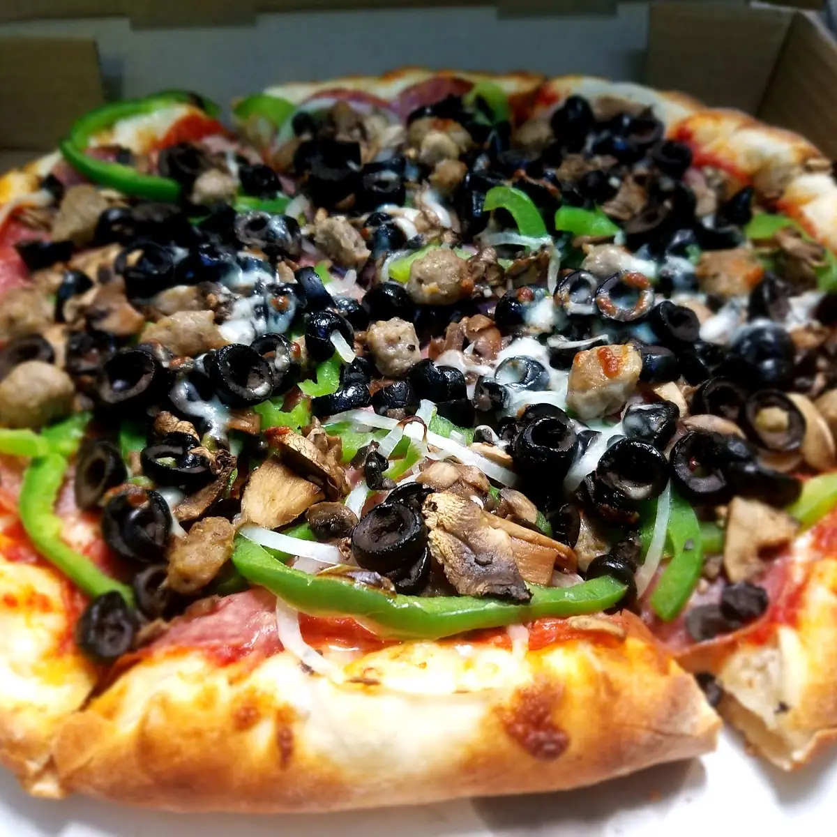 Veggie Pizza with Chicken
