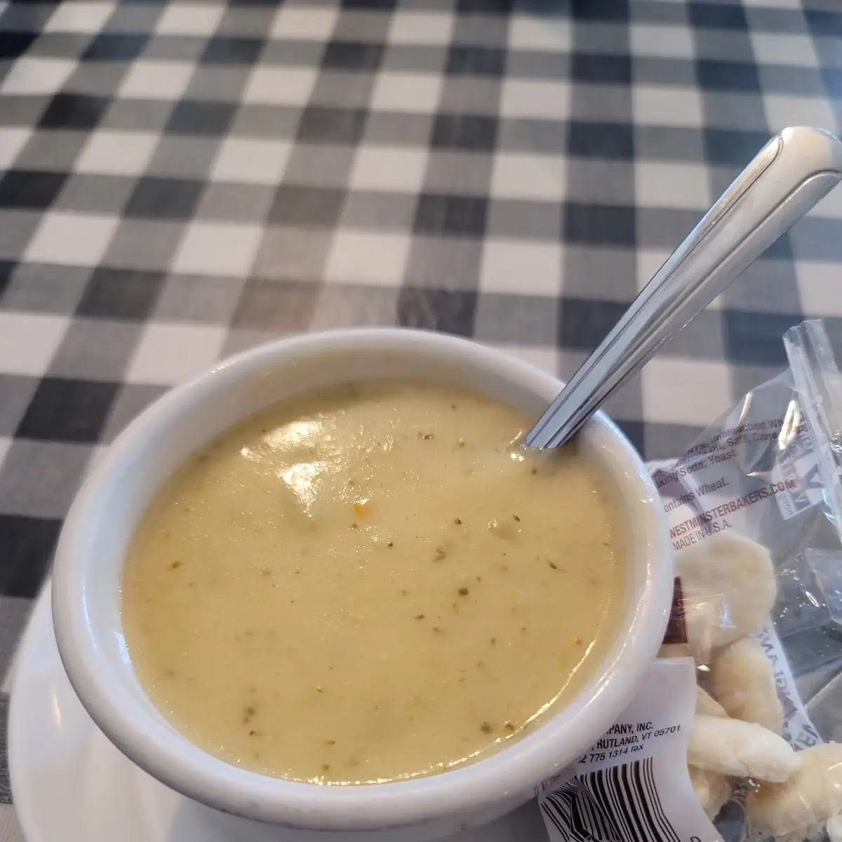 Cheesy Broccoli Soup