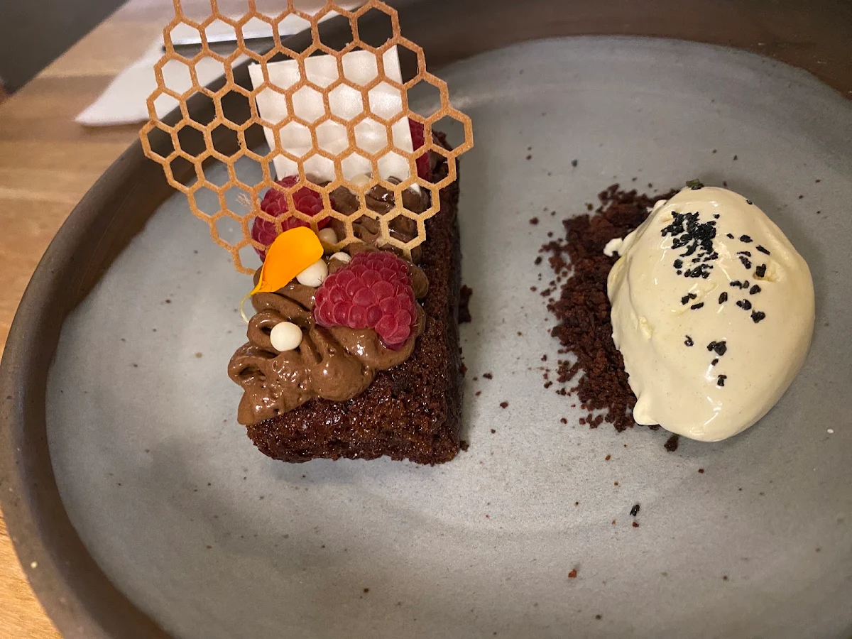 Sweet Chocolate Cake, ēst Restaurant