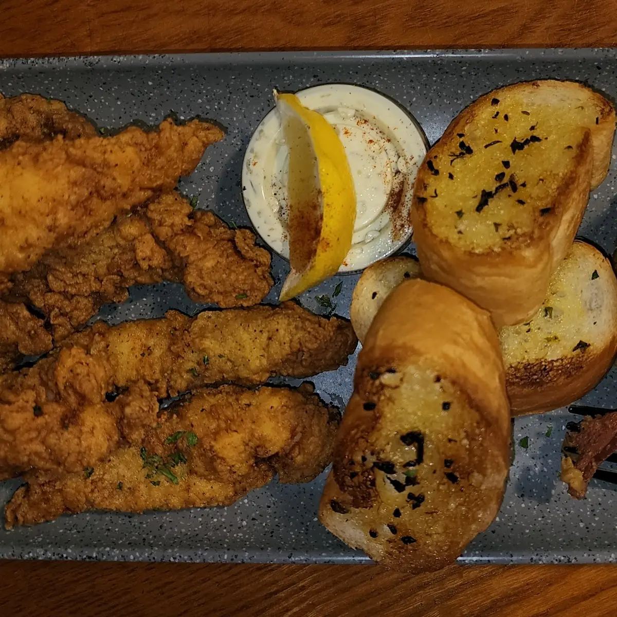 Fried Catfish with Garlic Bread
