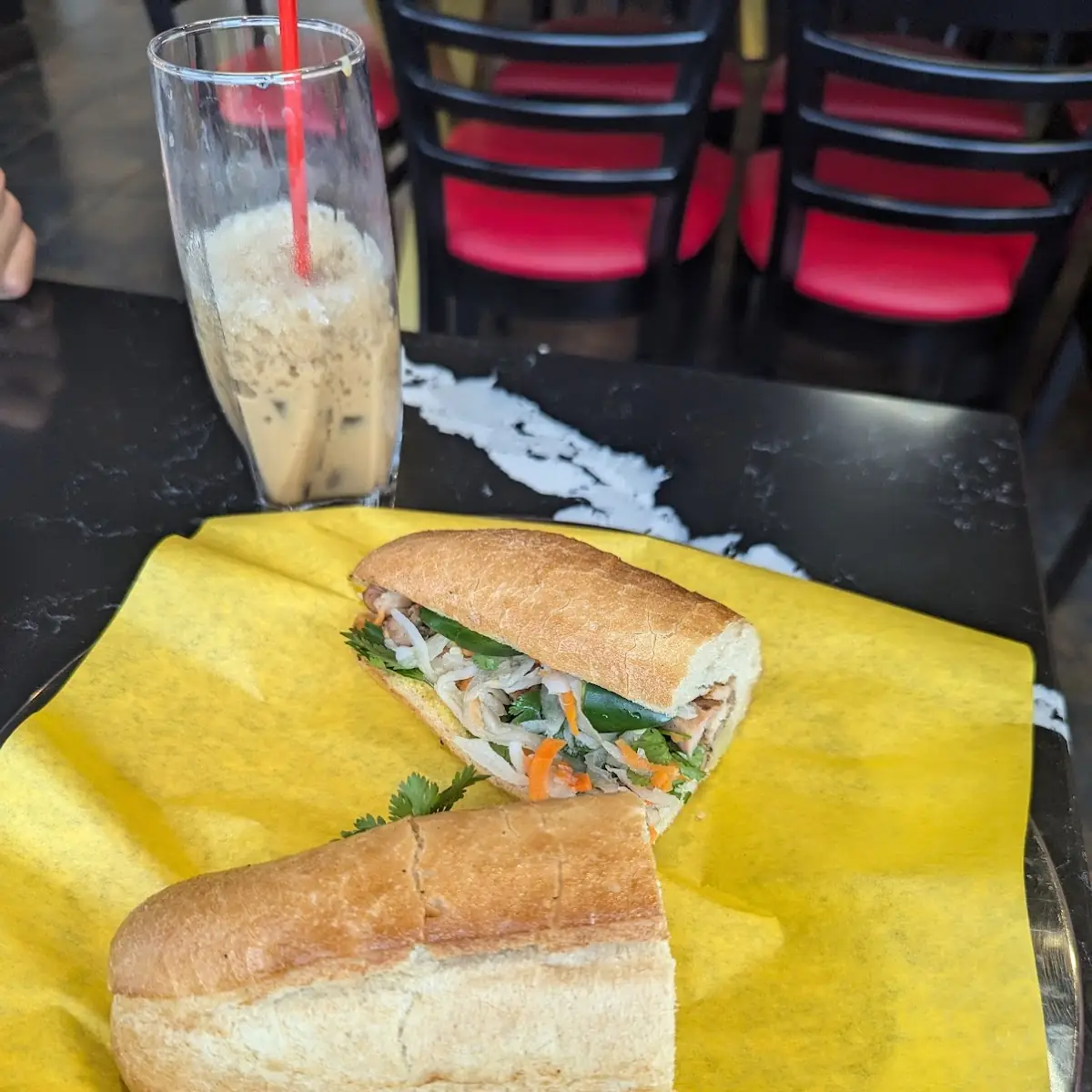 Grilles Chicken Banh MI
