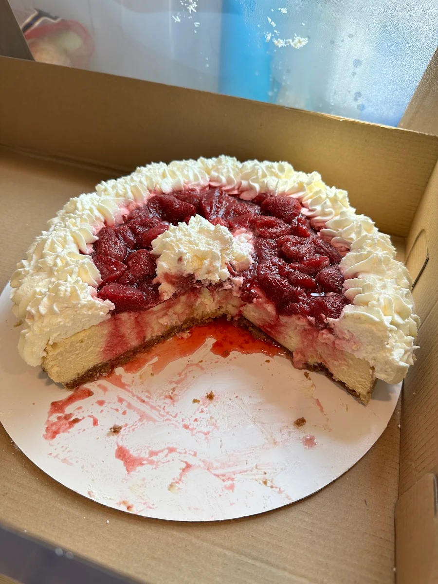 White Chocolate Raspberry Cheesecake