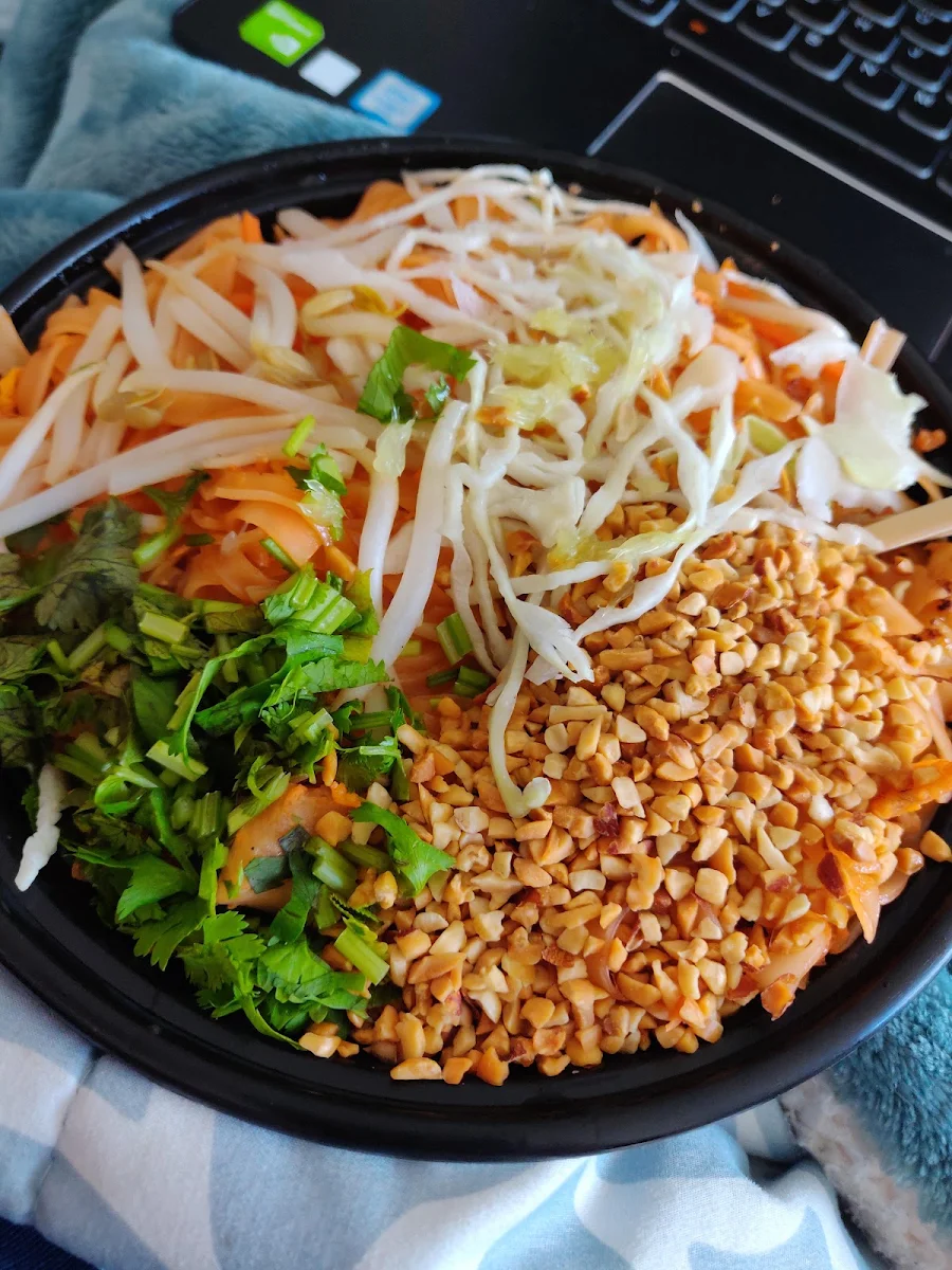 Chicken Pad Thai