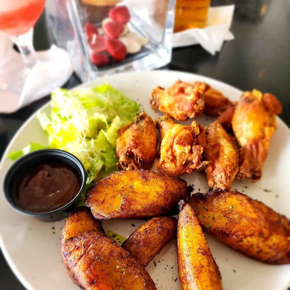 Altas de Pollo Con Plátanos Maduros