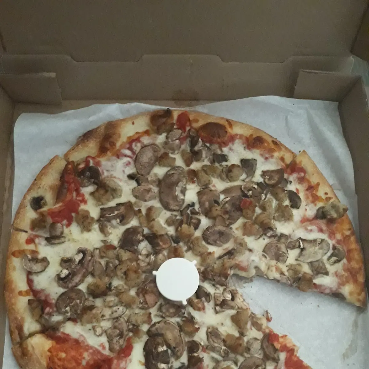 Medium Sausage Mushroom Pizza