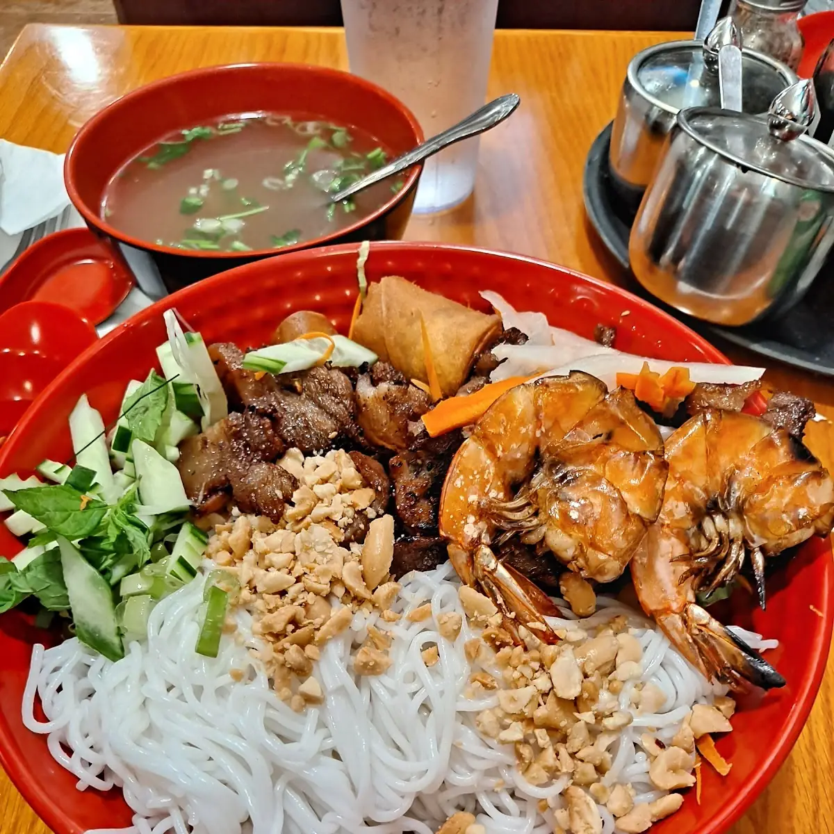 Bún Thịt Nướng Cha Giò