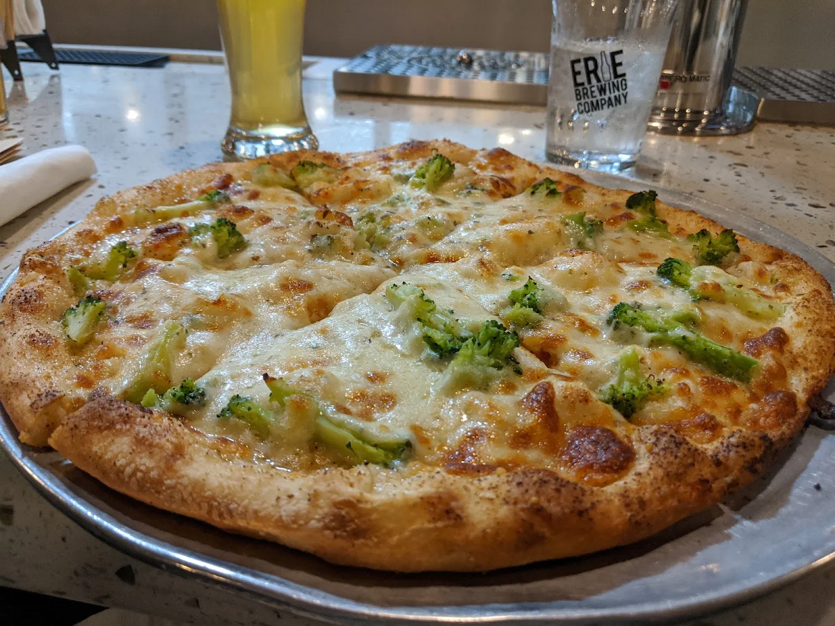 White Pizza with Broccoli