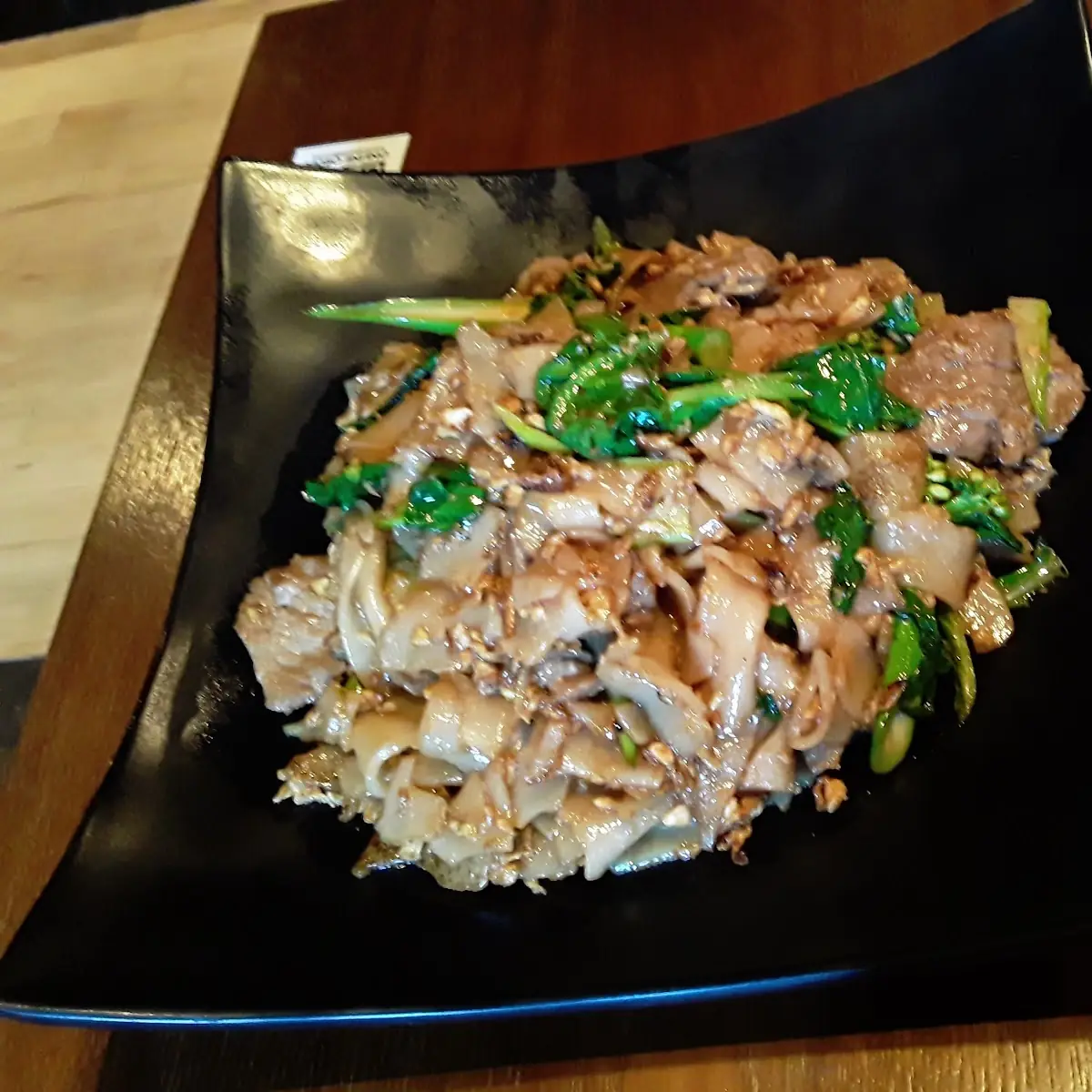 Pad See Eiw Beef