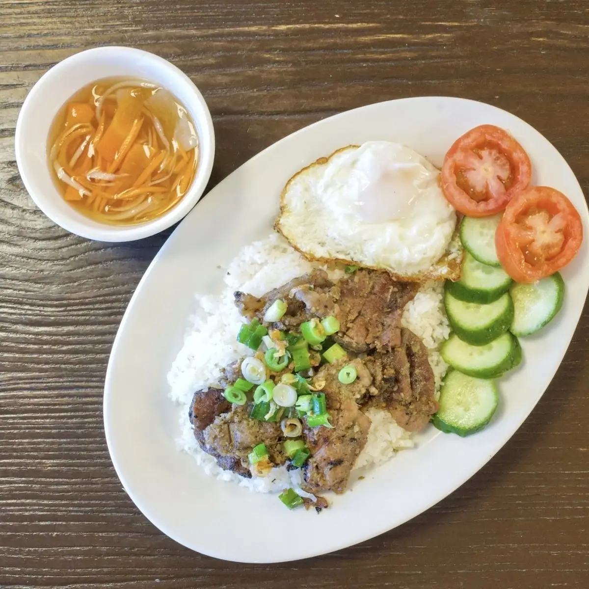 Com Thit Nuong Trung