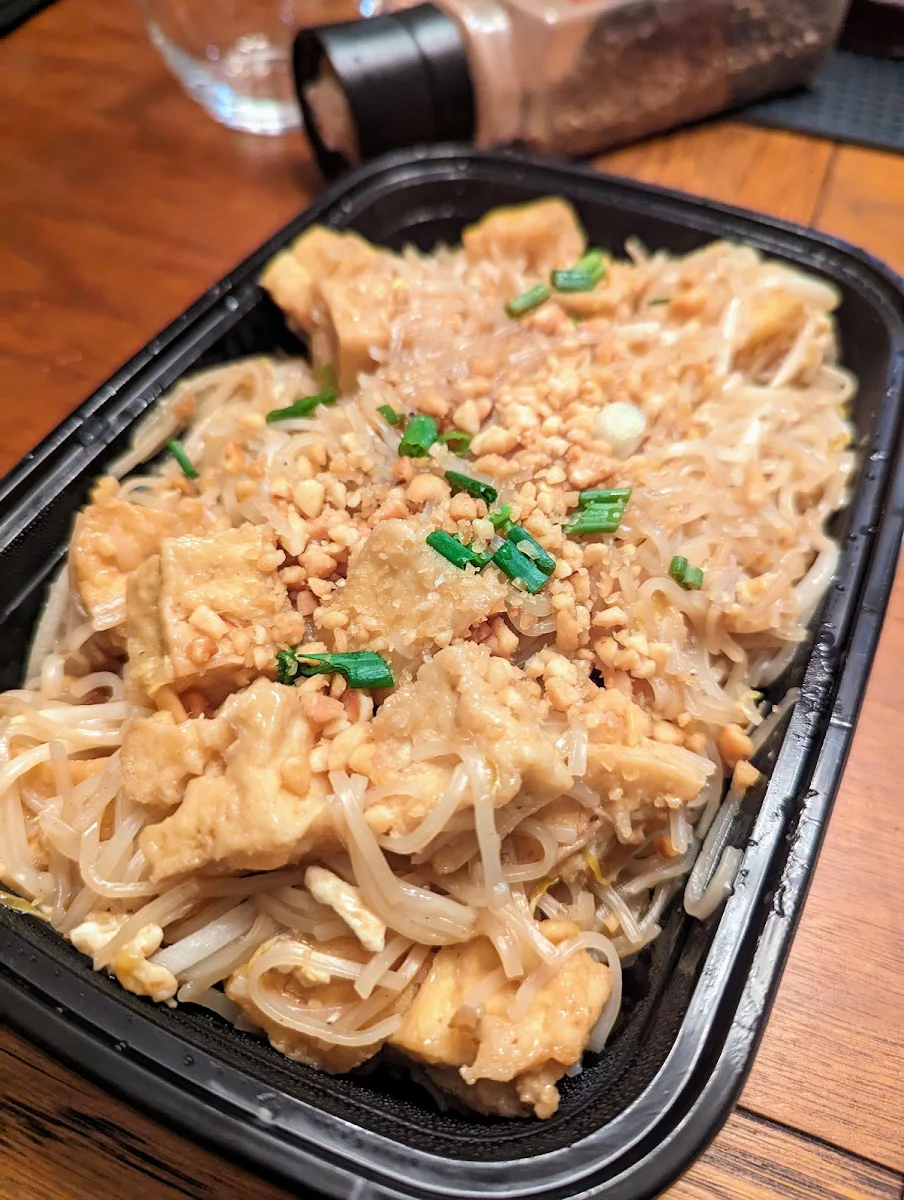 Chicken Pad Thai