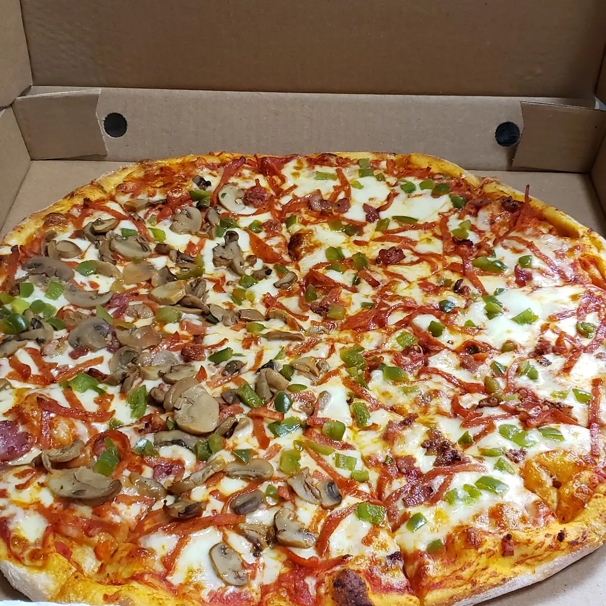 Highlights, Windsor Pizza and Pasta House - Jefferson
