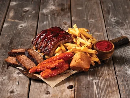 Rib Taster Plate, Montana’s BBQ & Bar