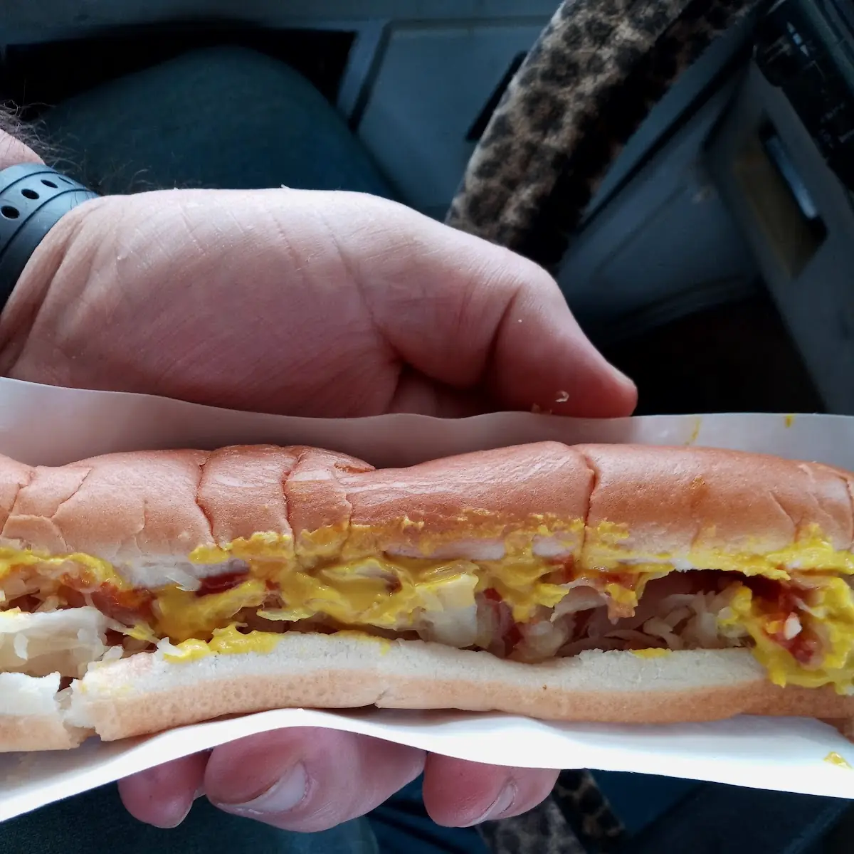 Footlong Hot Dog w Kraut
