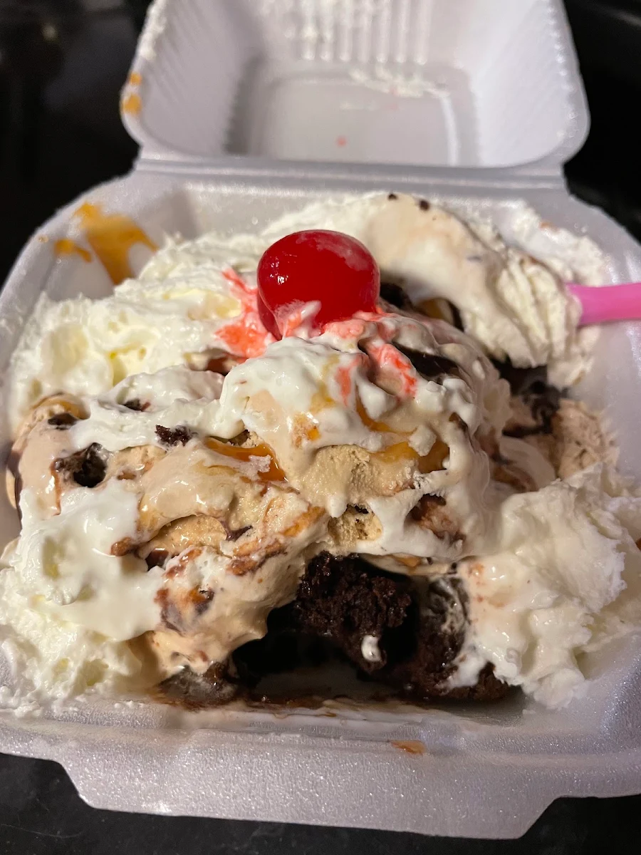 Brownie Sundae