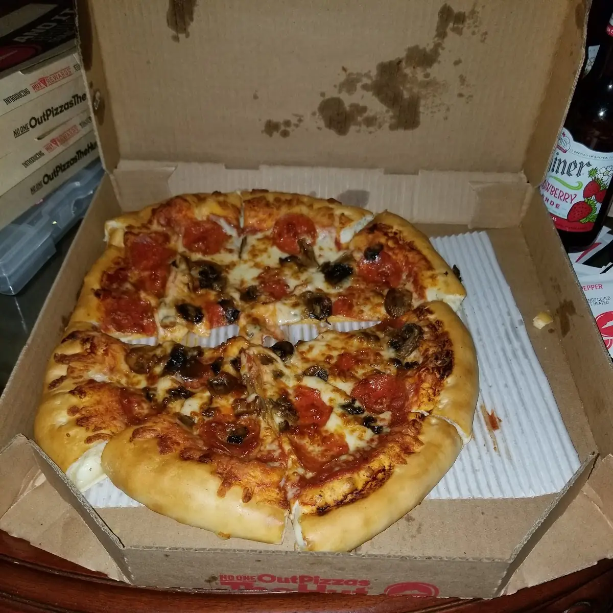 Large Pepperoni Mushroom Pizza