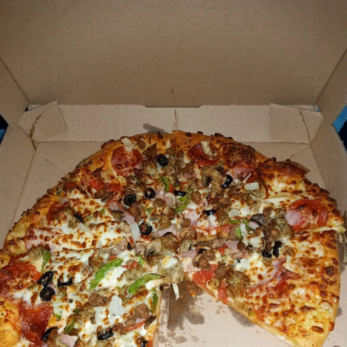 Large Supreme Pizza
