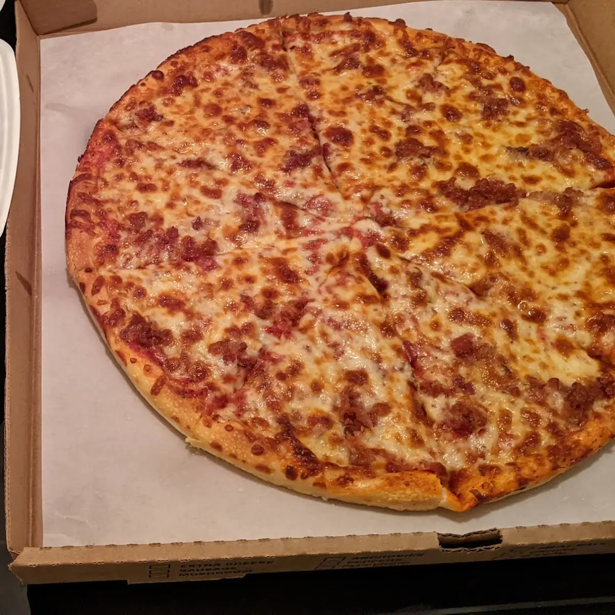 Cheese Pizza and Eings