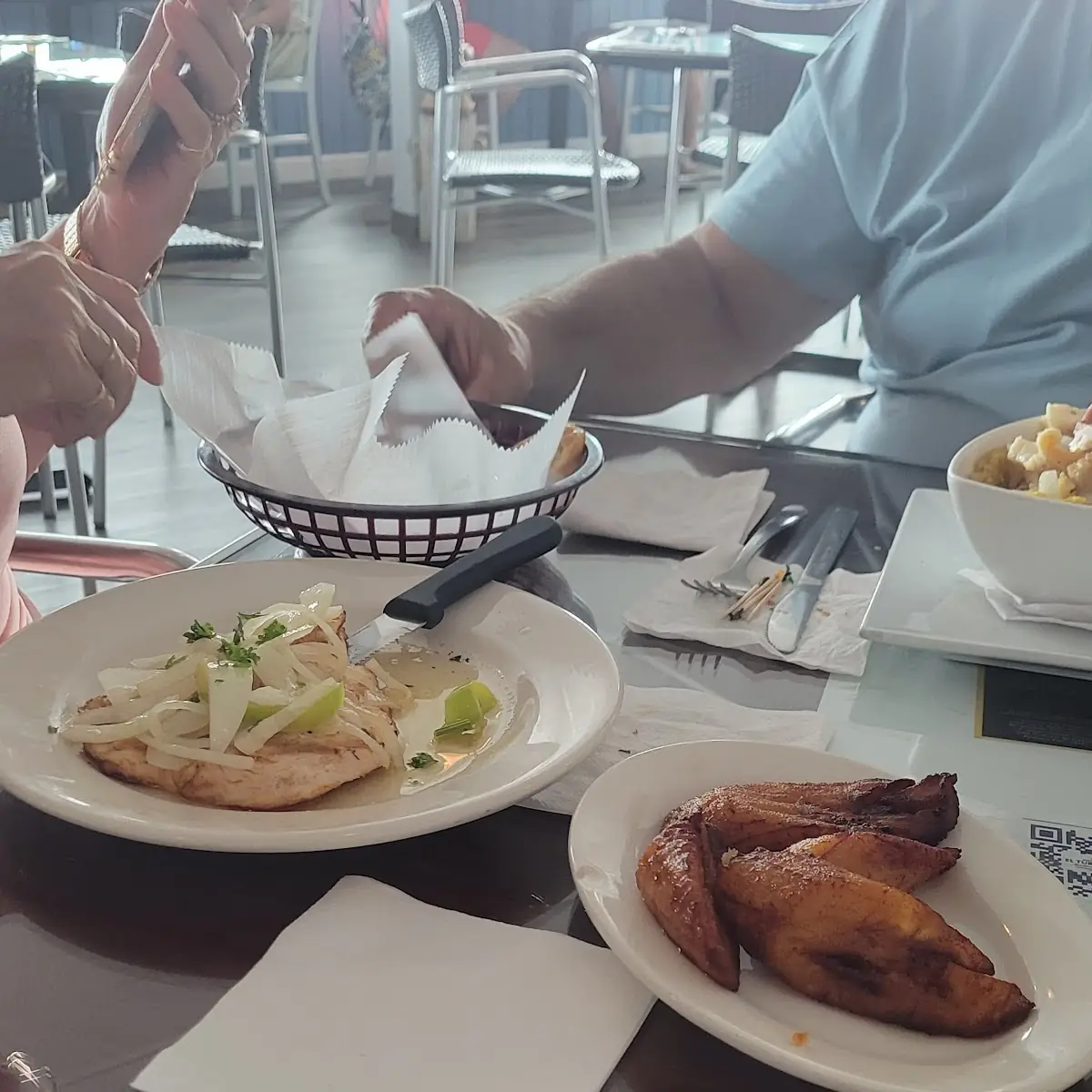 Pechuga Encebollada Con Amarillos