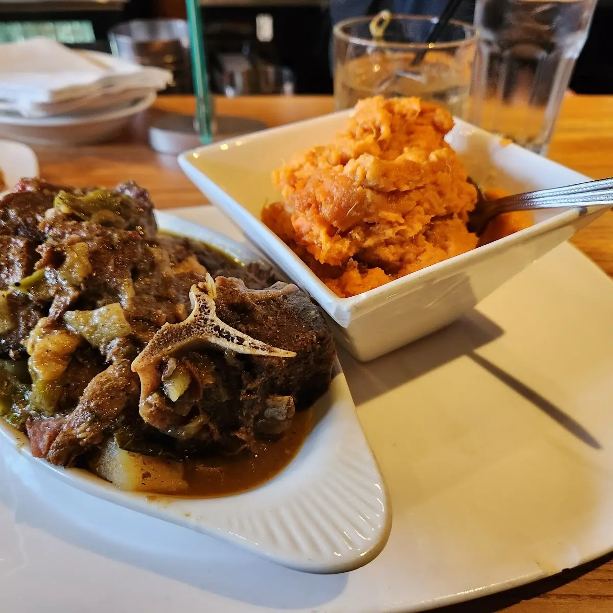 Oxtail & Grits