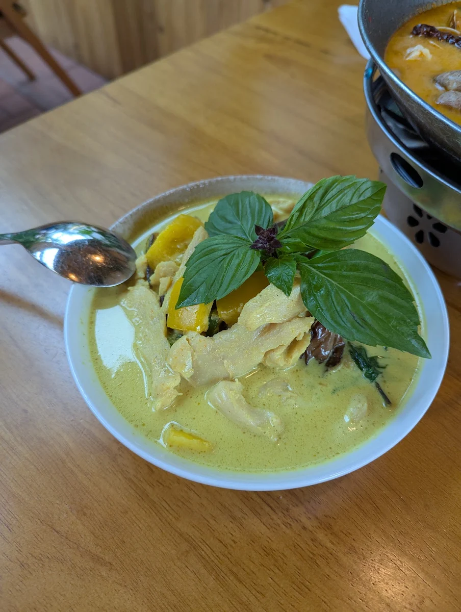 Green Curry Chicken Tofu, RENS Cafe & Bistro Thai Contemporary