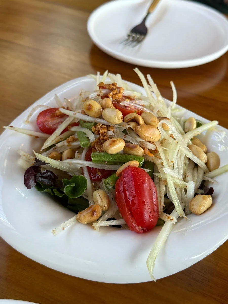 Green Papaya Salad, RENS Cafe & Bistro Thai Contemporary