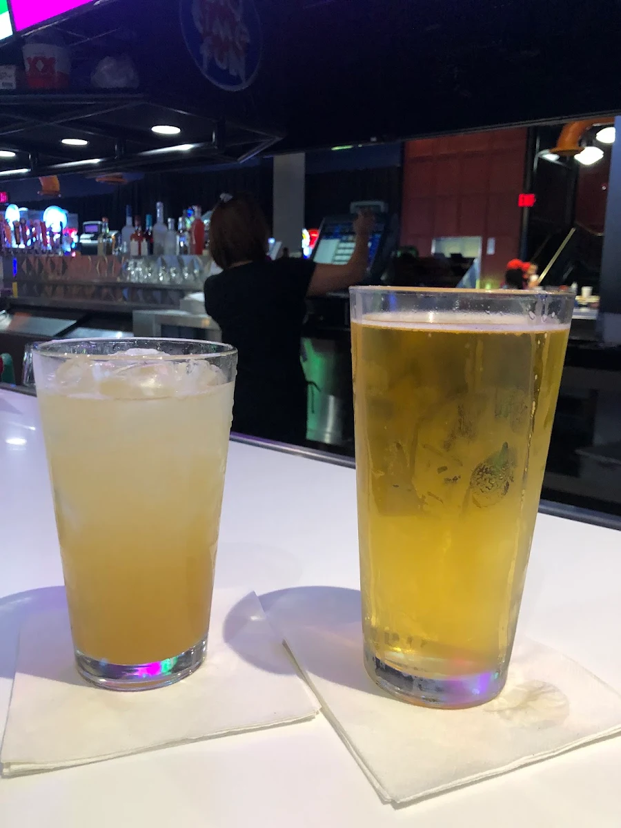 Cranberry with Vodka & Blue Moon Belgian White