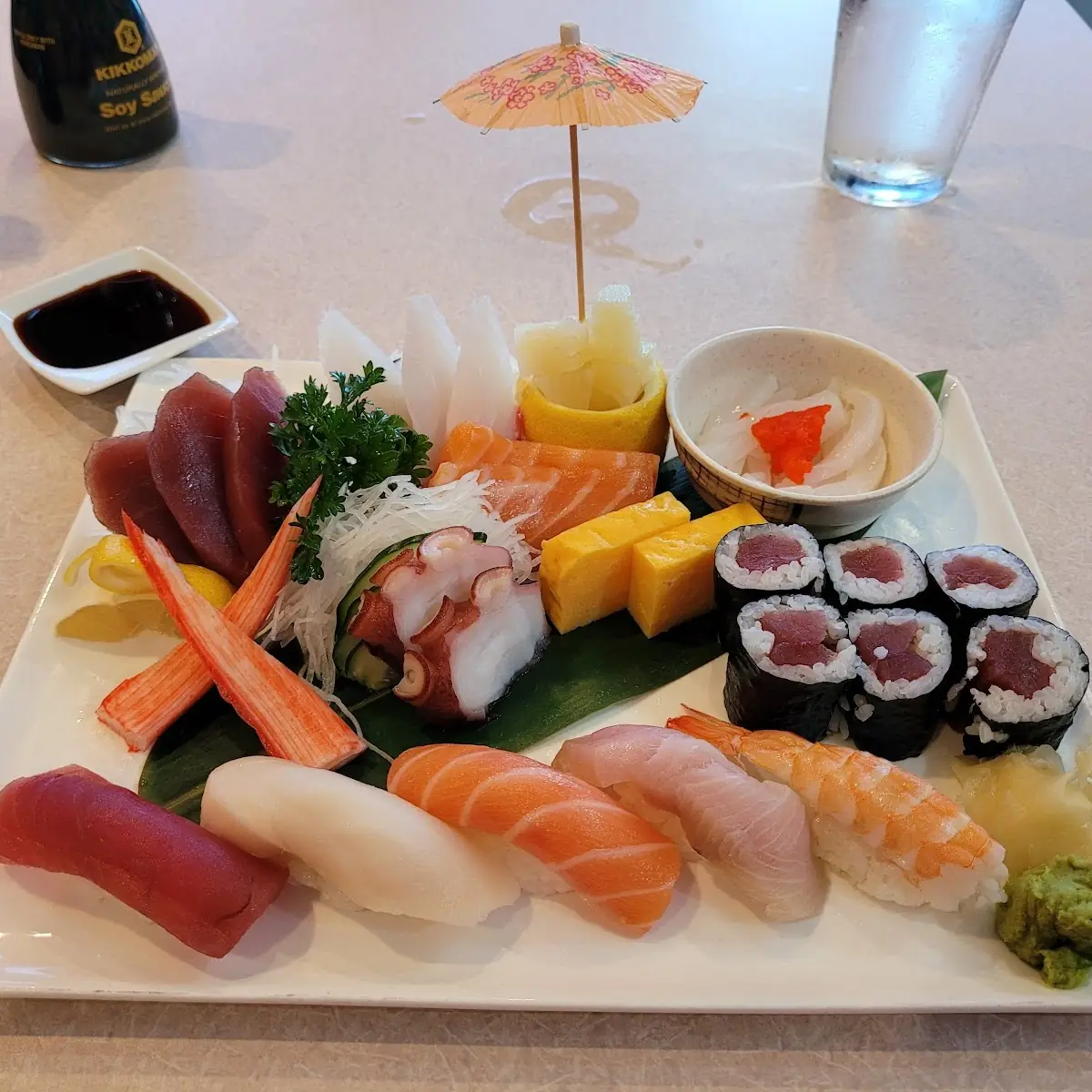 Sashimi Sushi Deluxe