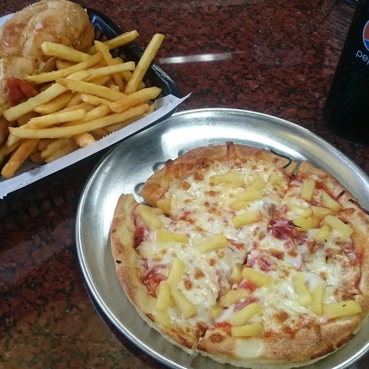 Hawaiian Pizza