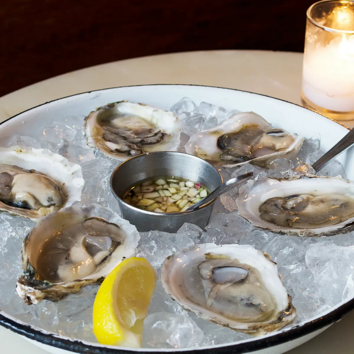 Fresh Oysters with Lemon