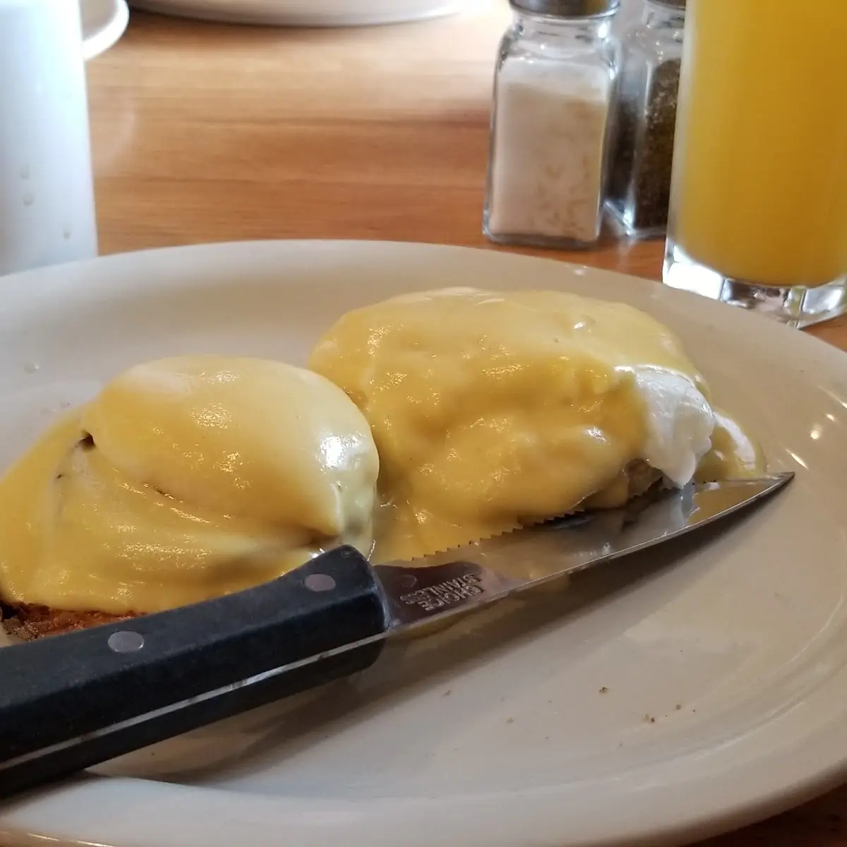 Eggs Benedict