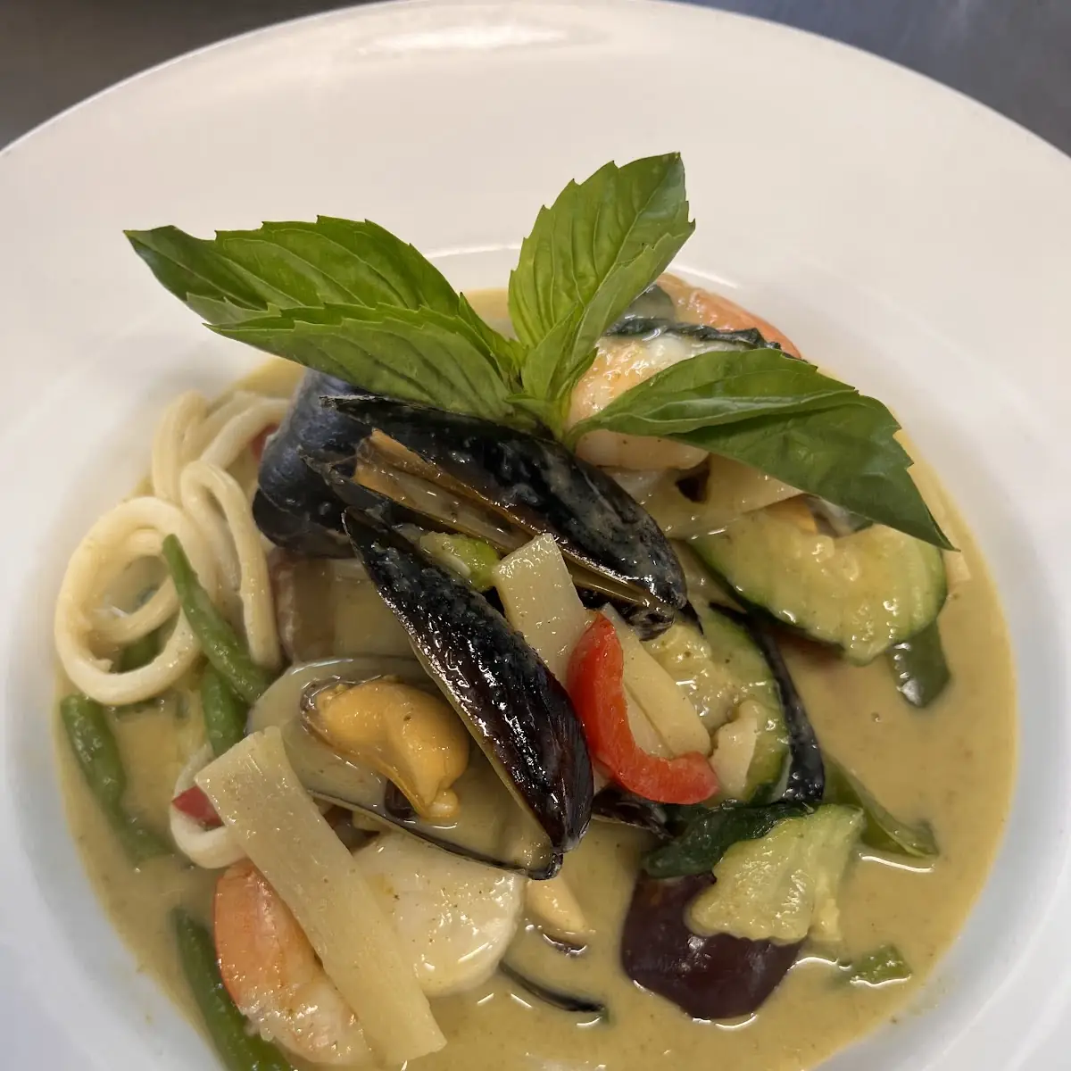 Seafood Green Curry