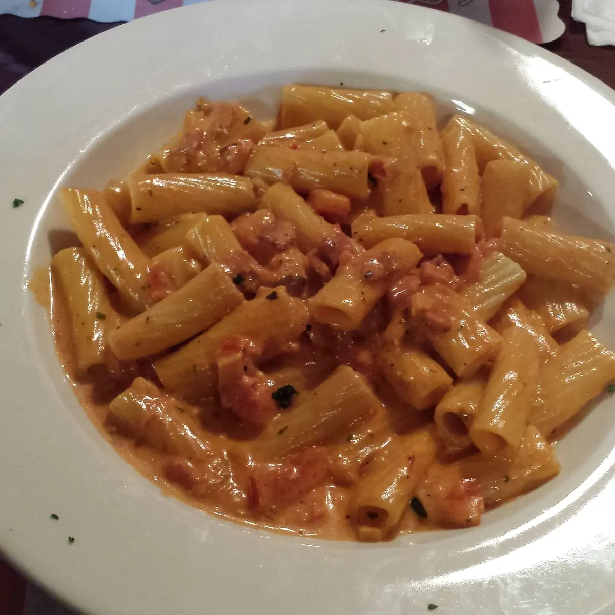 Rigatoni with Vodka Sauce