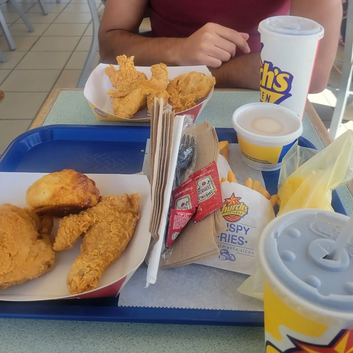 Pollo Con Papas Fritas