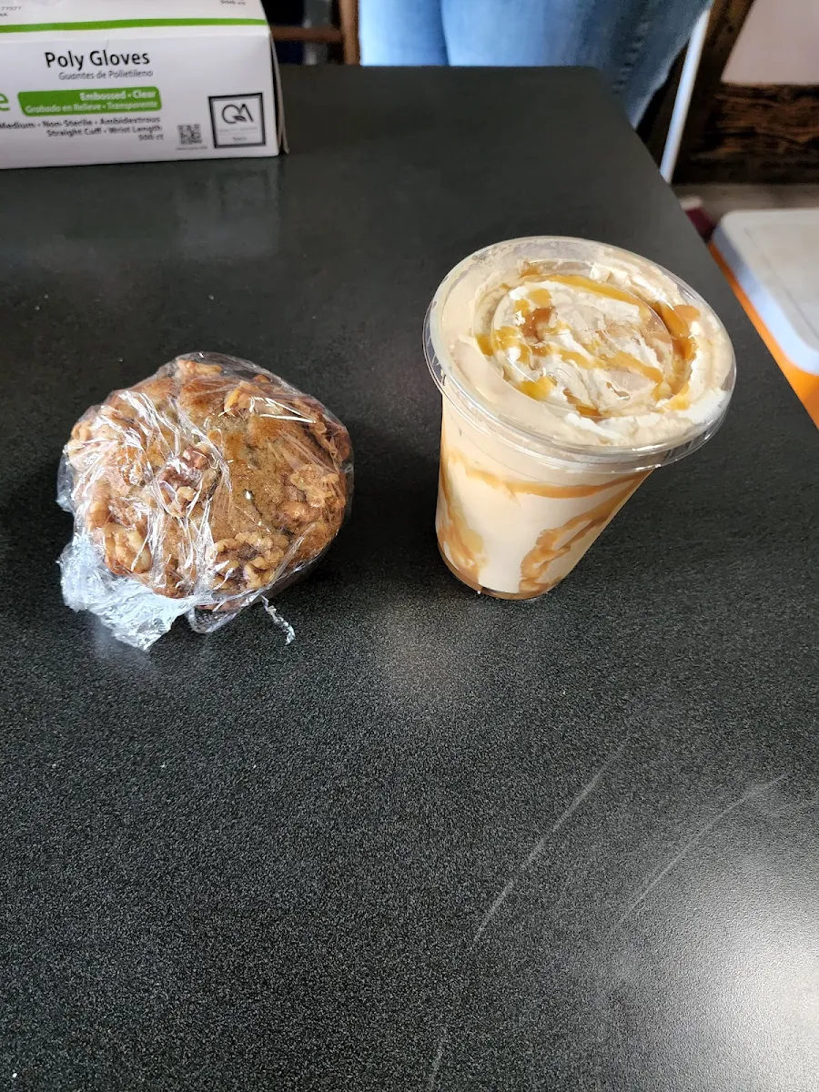 Banba Nut Muffinsand Coffe
