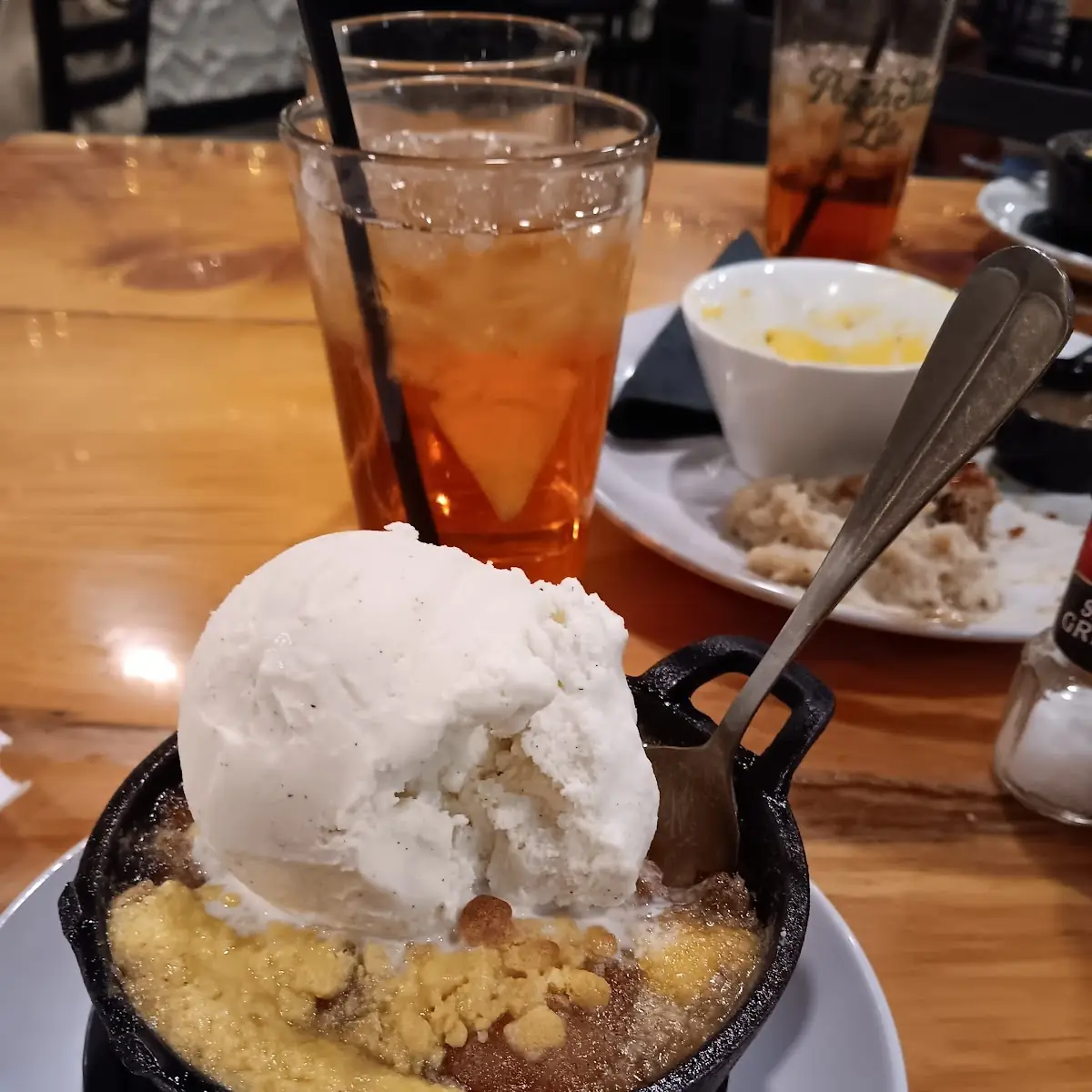 Apple Cobbler with Ice Cream