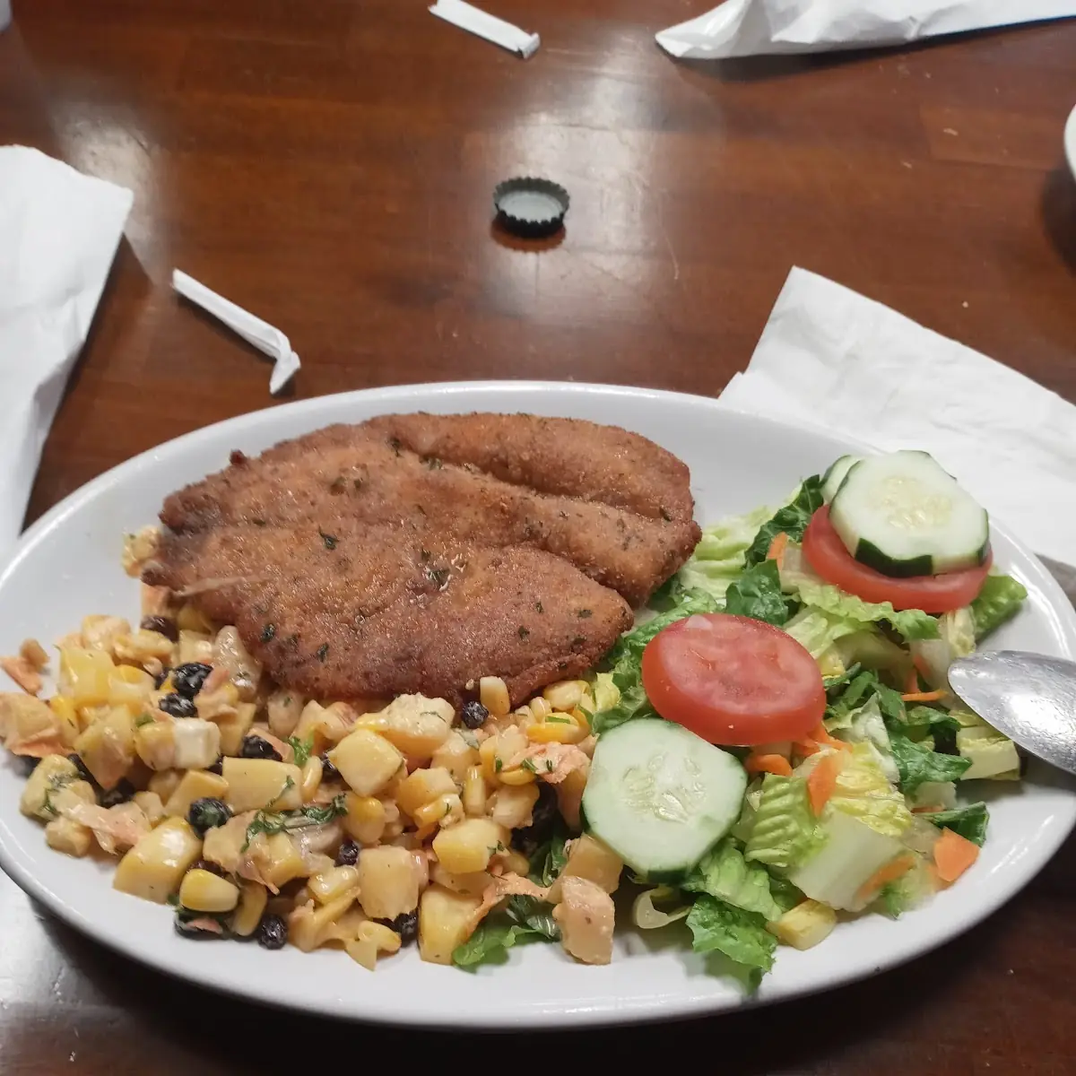 Pescadito Con Ensalada Verde Dulcey