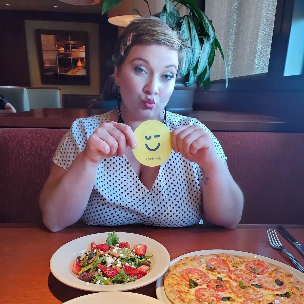 Margareta Pizza and Garden Salad