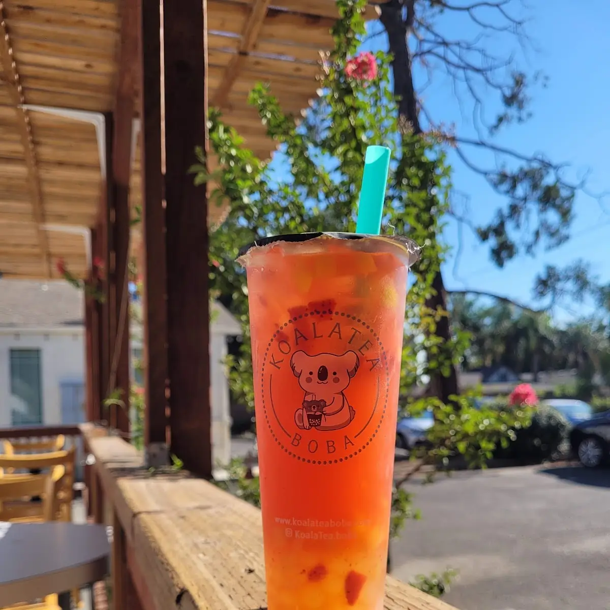 Strawberry Peach Tea Lemonade with Crystal Boba