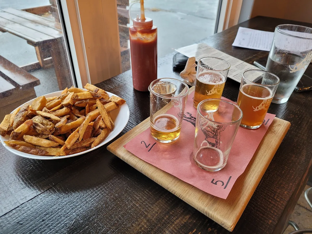 Highlights, Roof Hound Brewing Co.