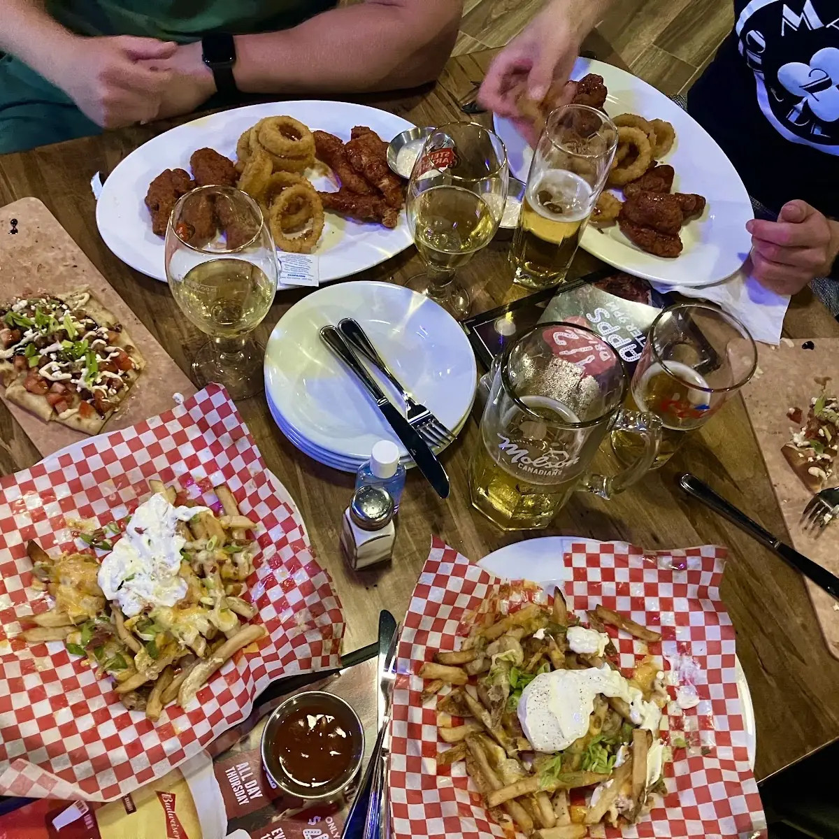Highlights, Chuck's Roadhouse Bar and Grill